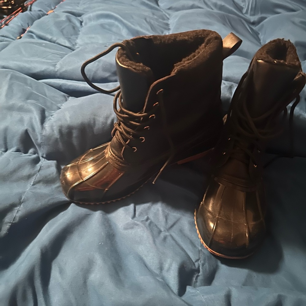 Black Winter Duck Boots